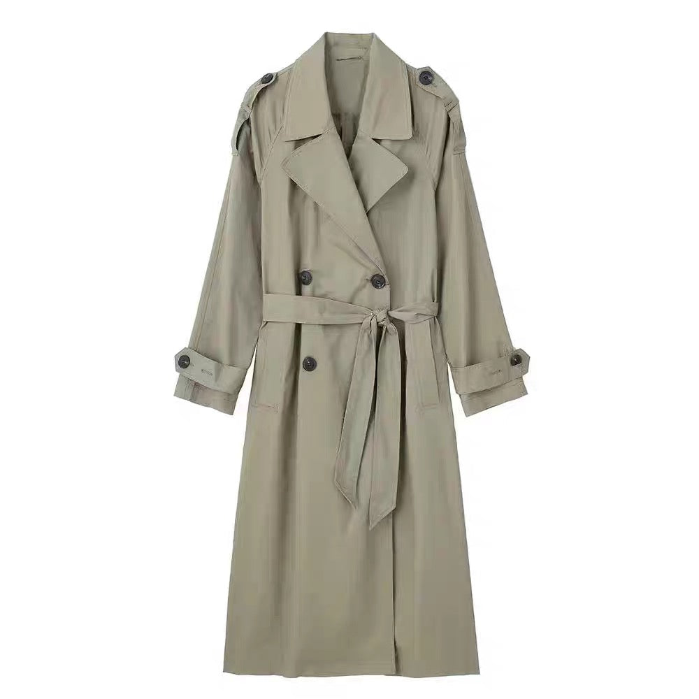 VÉLA ,,Trenchcoat“